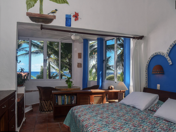 Half Moon Bay Akumal Vacation Villa & Guest House Sleeps 10