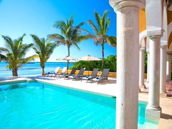 Riviera Maya Seaside Splendor: Villa wih Gourmet Service & Breathtaking Views