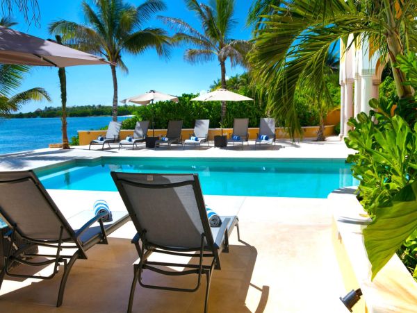Riviera Maya Seaside Splendor: Villa wih Gourmet Service & Breathtaking Views