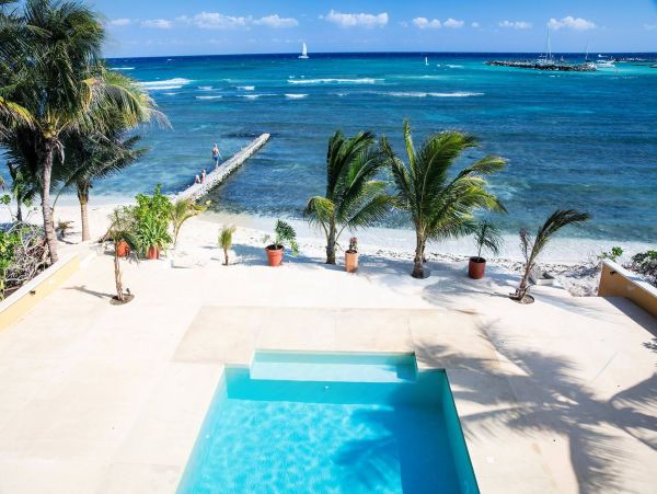 Riviera Maya Seaside Splendor: Villa wih Gourmet Service & Breathtaking Views
