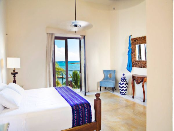 Riviera Maya Seaside Splendor: Villa wih Gourmet Service & Breathtaking Views
