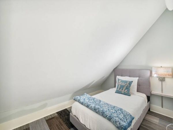 Charming Three Bedroom Vacation Home in Grayton Beach
