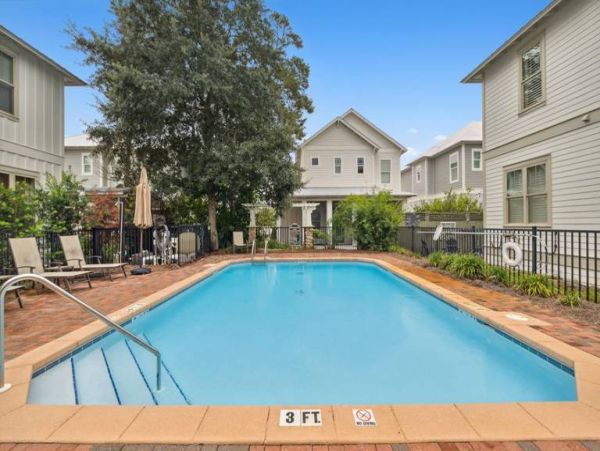 Charming Three Bedroom Vacation Home in Grayton Beach