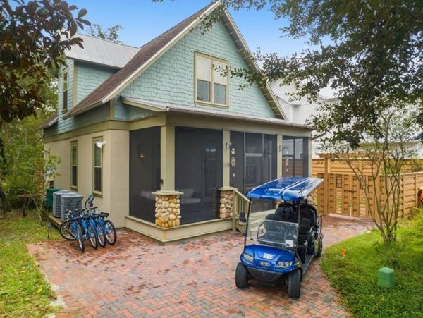 Charming Three Bedroom Vacation Home in Grayton Beach