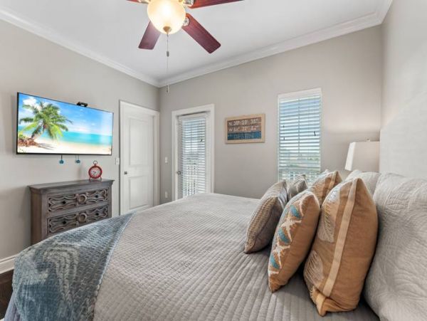 Amazing Views Miramar Beach House