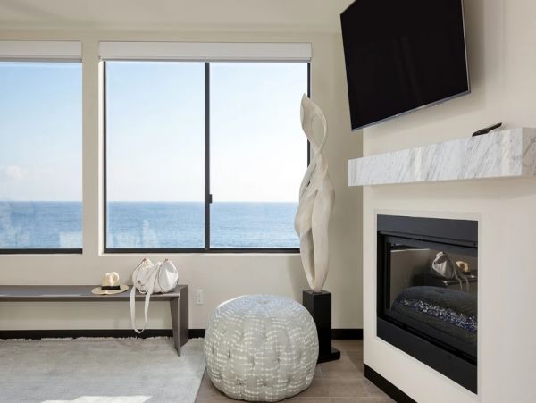 Malibu Oceanfront 3 Bedroom Luxury Vacation Rental
