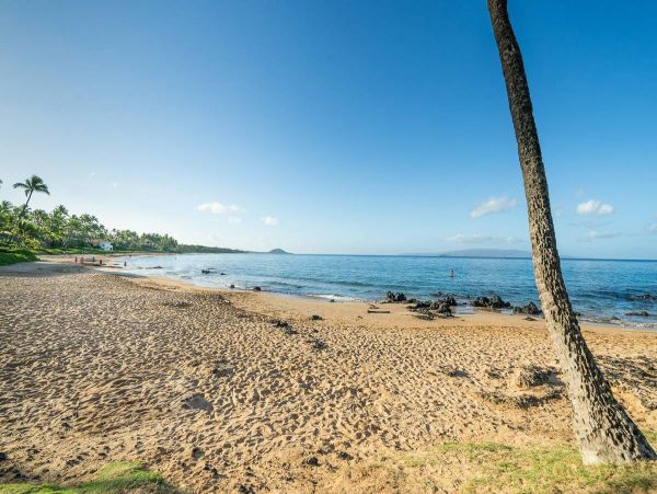2 Bedroom Vacation Condo in Kihei with Stunning Ocean Views