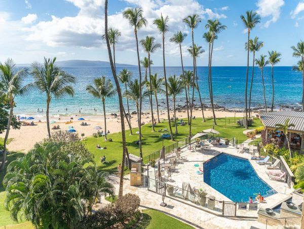 2 Bedroom Vacation Condo in Kihei with Stunning Ocean Views
