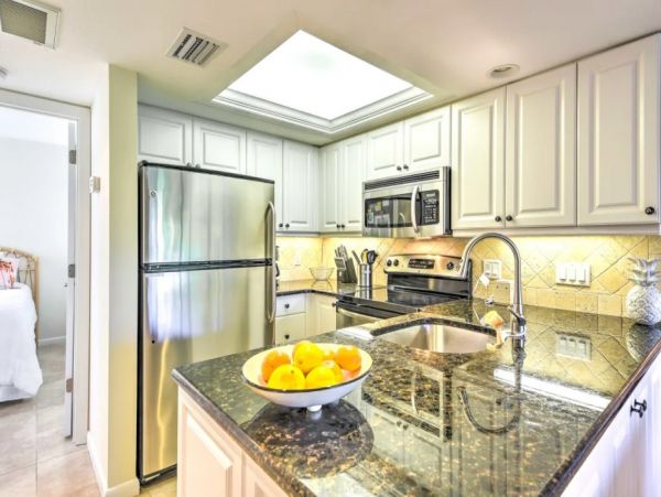 Comfortable Two Bedroom Vacation Rental with Pool Access