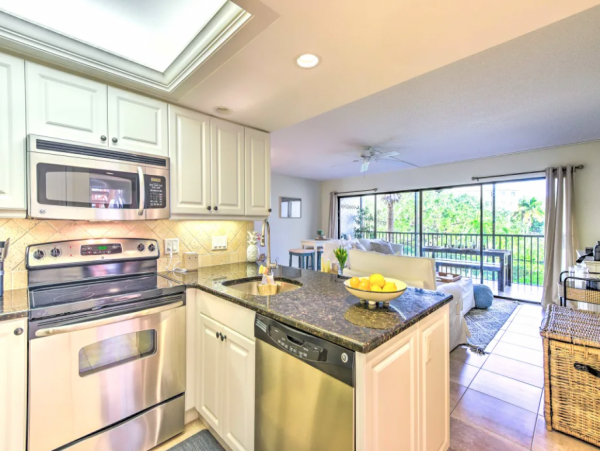 Comfortable Two Bedroom Vacation Rental with Pool Access