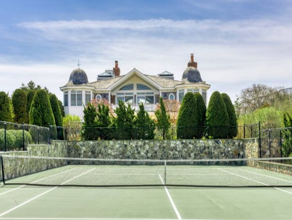Westhampton Beach Vacation Home Eight Bedroom On Beach