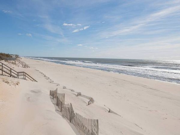 Westhampton Beach Vacation Home Eight Bedroom On Beach
