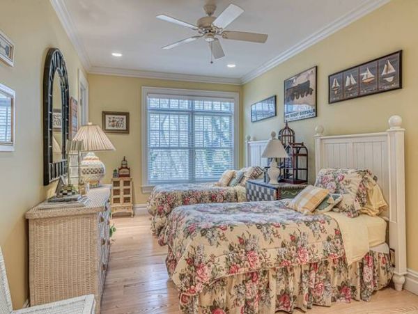 Westhampton Beach Vacation Home Eight Bedroom On Beach