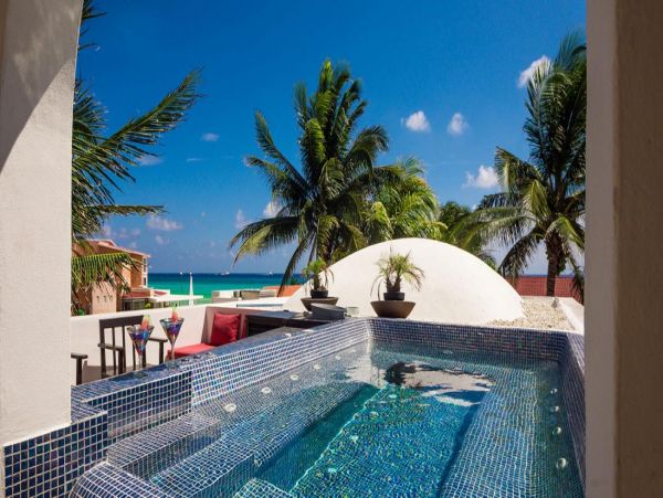 Five Star Luxury Five Bedroom Home with Private Pool