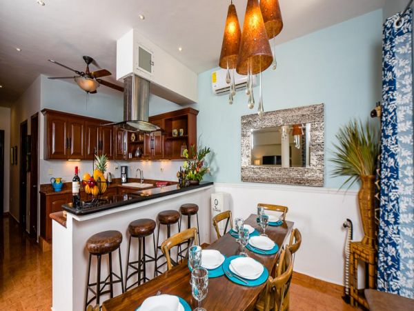 Beach front Villa 5 Bedroom & Infinity Pool near Playa del Carmen