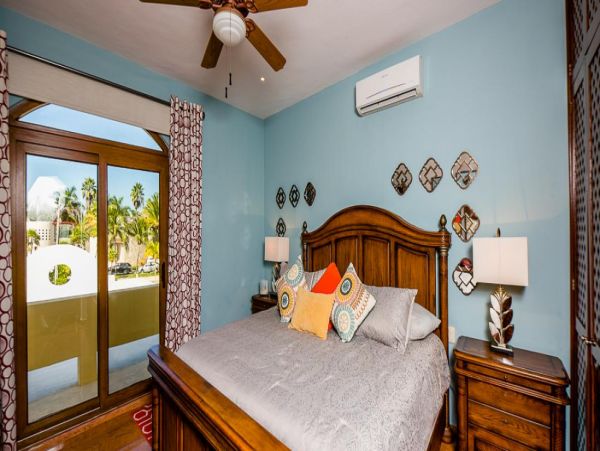 Beach front Villa 5 Bedroom & Infinity Pool near Playa del Carmen