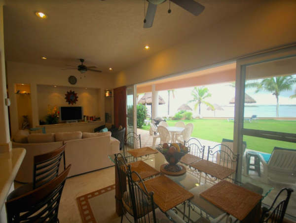 Beautiful 3 Bedroom Vacation Condo in Playa del Carmen