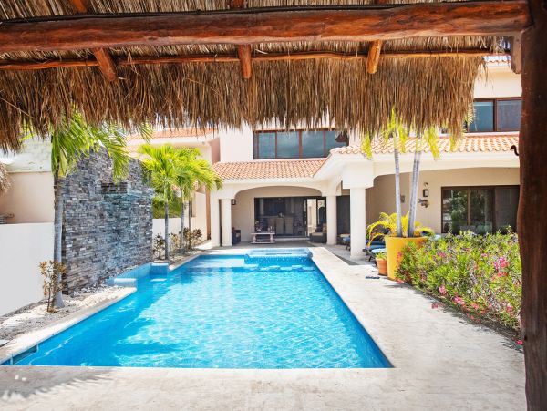 Luxury Five Bedroom Home in Puerto Aventuras