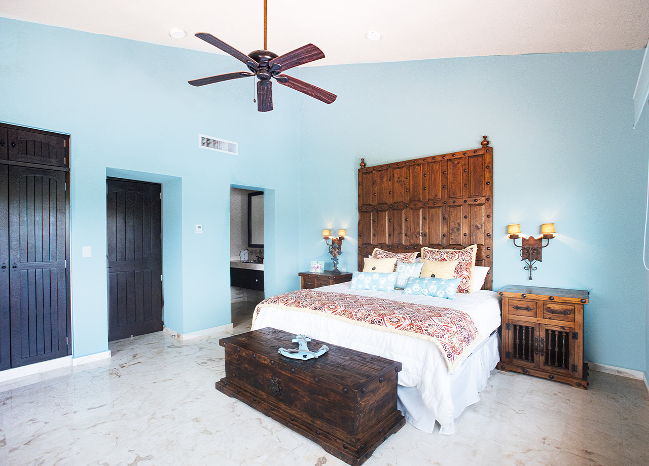 Luxury Five Bedroom Home in Puerto Aventuras