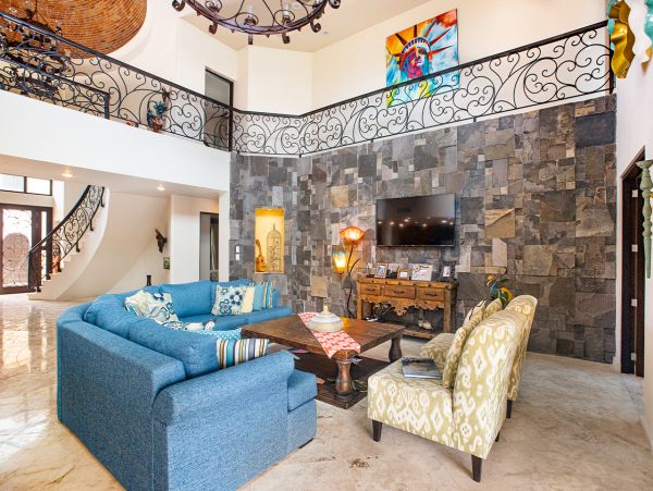 Luxury Five Bedroom Home in Puerto Aventuras