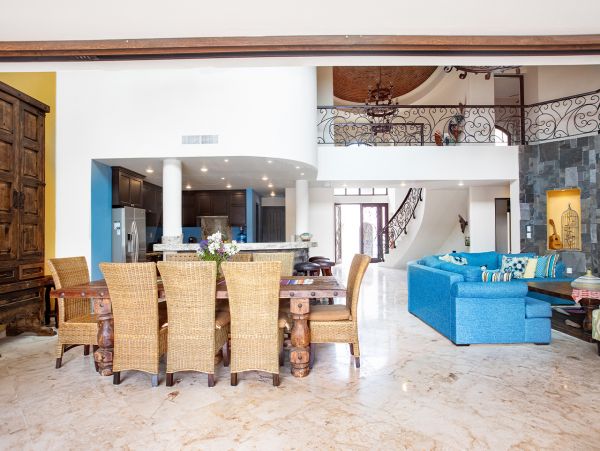 Luxury Five Bedroom Home in Puerto Aventuras