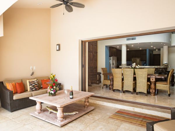 Luxury Five Bedroom Home in Puerto Aventuras