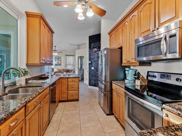 Four Bedroom Paradise On The Canal With Boat Dock