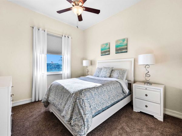 Four Bedroom Paradise On The Canal With Boat Dock