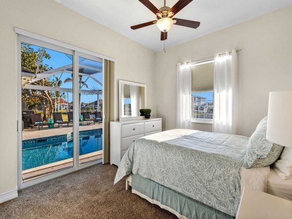 Four Bedroom Paradise On The Canal With Boat Dock