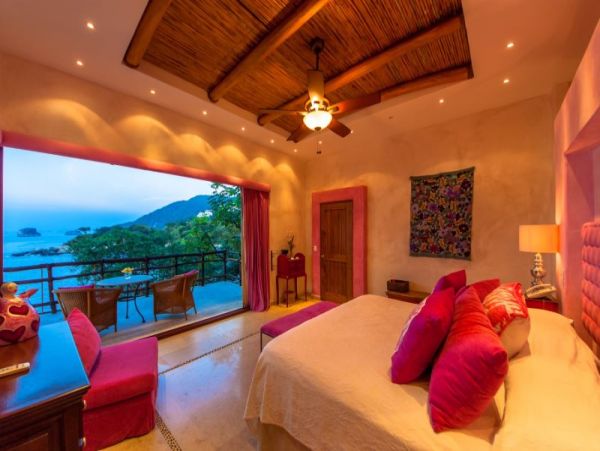 Gorgeous 11 Bedroom Vacation Villa in Puerto Vallarta