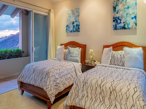 Luxury Los Cabos 7 Bedroom Vacation Rental
