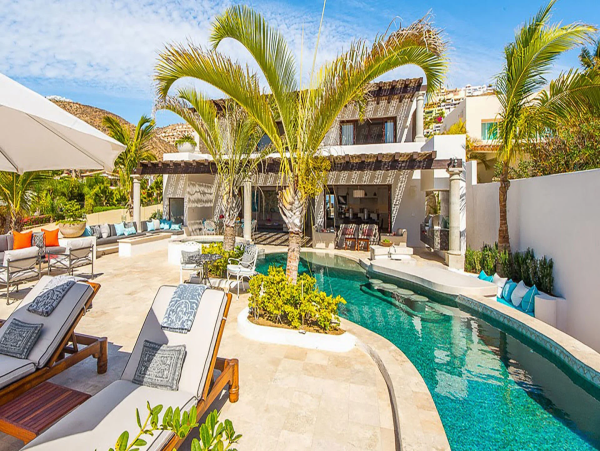 Your Private Beachfront Retreat in Pedregal