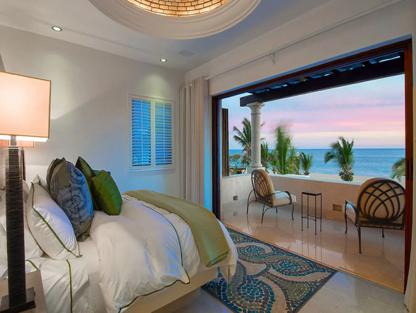 Your Private Beachfront Retreat in Pedregal