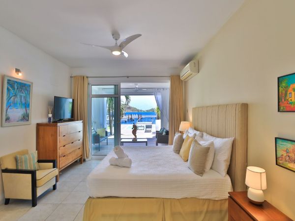 Bay Views Saint Martin Luxury Vacation Pool Villa Sleeps 10