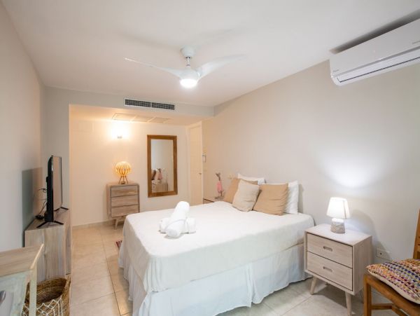 Bay Views Saint Martin Luxury Vacation Pool Villa Sleeps 10