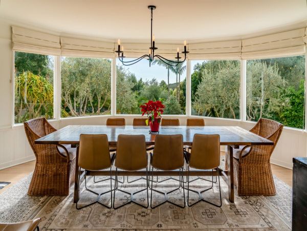 Gorgeous Vacation Ranch plus Cottage in Carpinteria with Pool