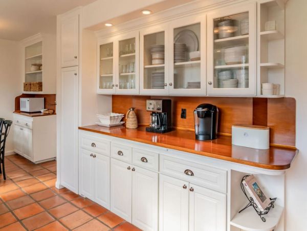 Gorgeous Vacation Ranch plus Cottage in Carpinteria with Pool