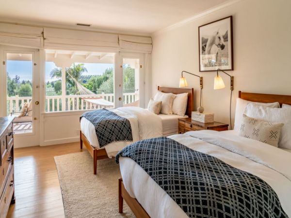 Gorgeous Vacation Ranch plus Cottage in Carpinteria with Pool
