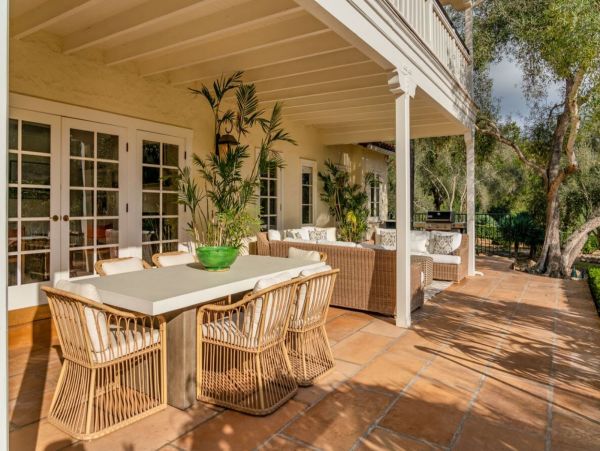 Gorgeous Vacation Ranch plus Cottage in Carpinteria with Pool