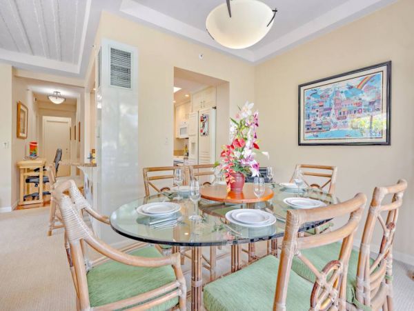 Kaanapali Vacation Condo with Amazing Ocean Views Sleeps 4