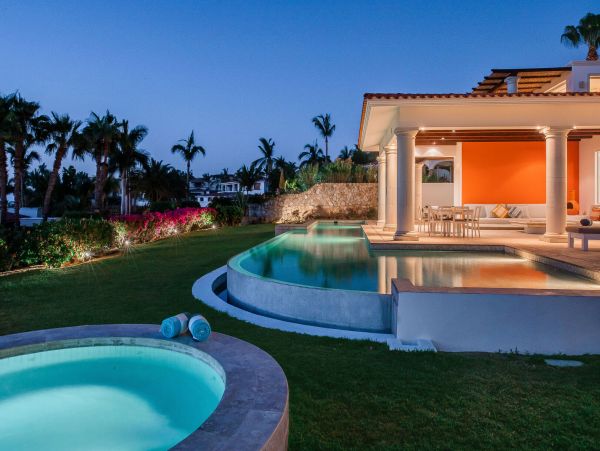 Los Cabos Luxury Villa with 5 Bathroom Plus Den