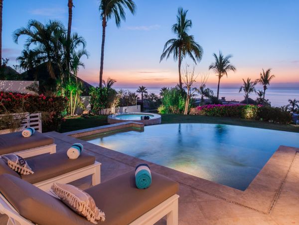 Los Cabos Luxury Villa with 5 Bathroom Plus Den