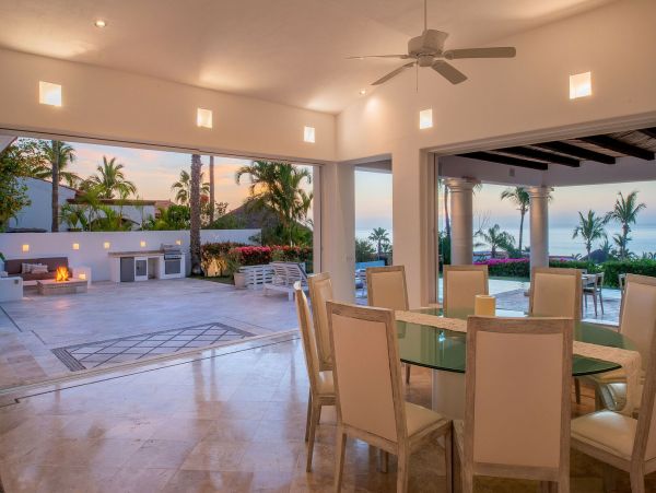 Los Cabos Luxury Villa with 5 Bathroom Plus Den