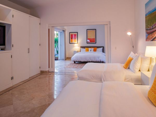 Los Cabos Luxury Villa with 5 Bathroom Plus Den