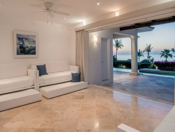 Los Cabos Luxury Villa with 5 Bathroom Plus Den