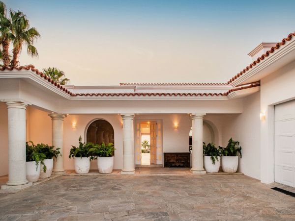 Los Cabos Luxury Villa with 5 Bathroom Plus Den
