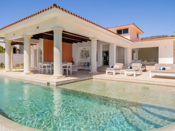 Los Cabos Luxury Villa with 5 Bathroom Plus Den