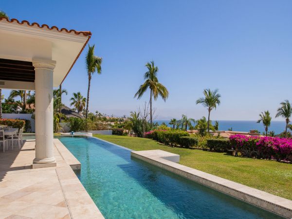Los Cabos Luxury Villa with 5 Bathroom Plus Den