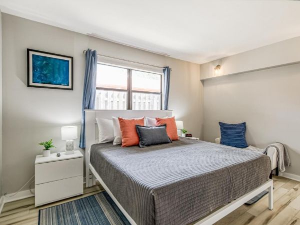 Beautiful 3 Bedroom Home Sleeps 11 Guests