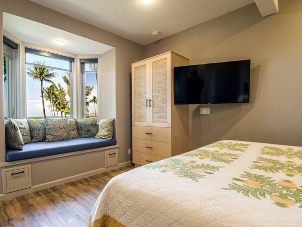 Luxury Beach Estate Maui Main House Guest Residence